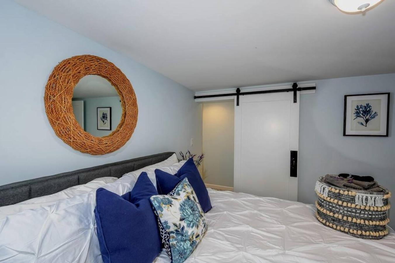 Style Meets Comfort In Beautiful Design แวนคูเวอร์ ภายนอก รูปภาพ